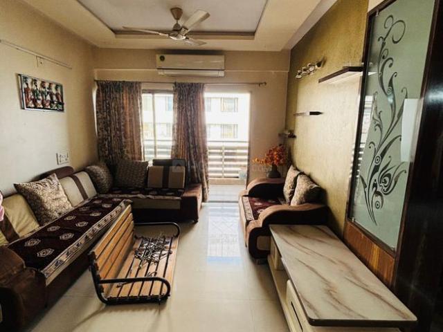 3 BHK Apartment in Thaltej for rent Ahmedabad. The reference number is 19510165