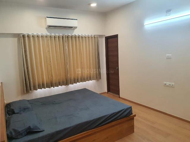 3 BHK Apartment in Thaltej for rent Ahmedabad. The reference number is 19687936