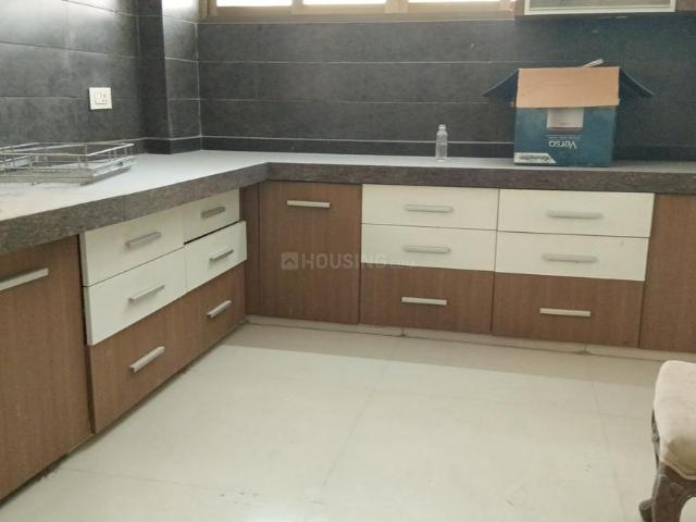 3 BHK Apartment in Thaltej for rent Ahmedabad. The reference number is 19131312