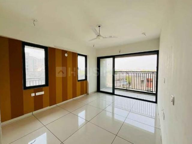 3 BHK Apartment in Thaltej for rent Ahmedabad. The reference number is 20423140