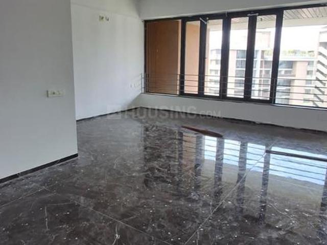 3 BHK Apartment in Thaltej for rent Ahmedabad. The reference number is 20429543