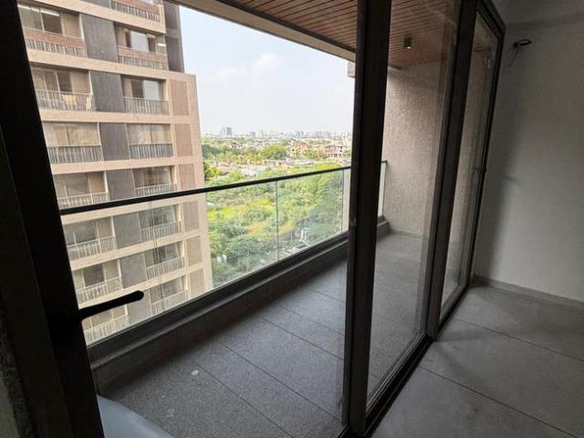 3 BHK Apartment in Thaltej for rent Ahmedabad. The reference number is 20775282