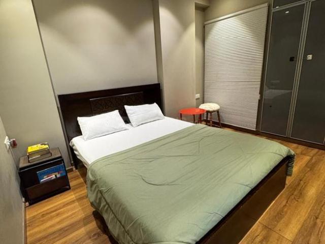 3 BHK Apartment in Thaltej for rent Ahmedabad. The reference number is 20815934