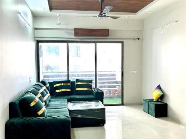 3 BHK Apartment in Thaltej for rent Ahmedabad. The reference number is 20839622