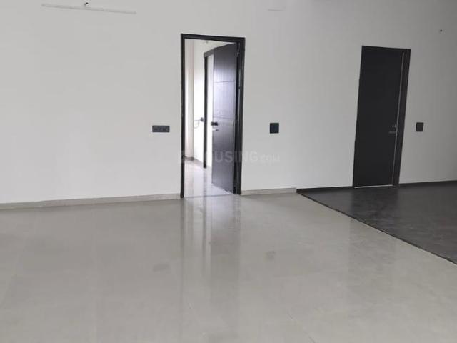 3 BHK Apartment in Thaltej for rent Ahmedabad. The reference number is 20960017