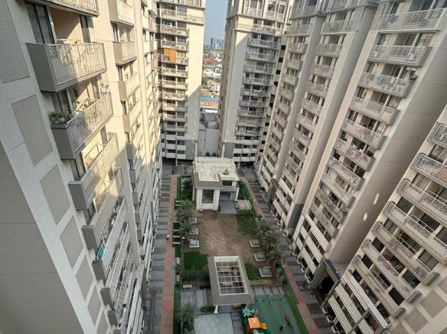 3 BHK Apartment in Thaltej for rent Ahmedabad. The reference number is 20189273