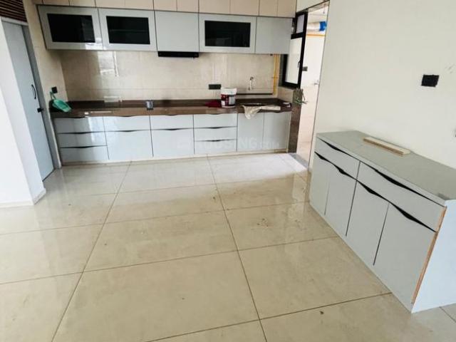 3 BHK Apartment in Thaltej for rent Ahmedabad. The reference number is 20264299