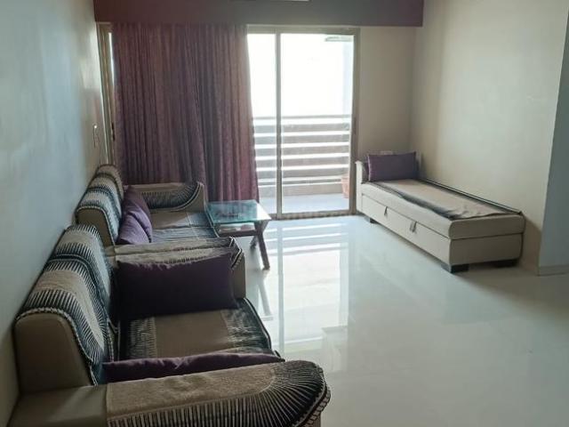 3 BHK Apartment in Thaltej for rent Ahmedabad. The reference number is 9965632
