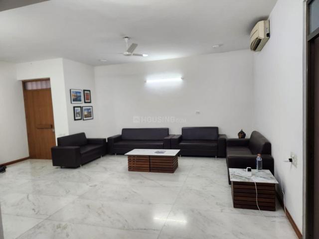 3 BHK Apartment in Thaltej for resale Ahmedabad. The reference number is 19892008