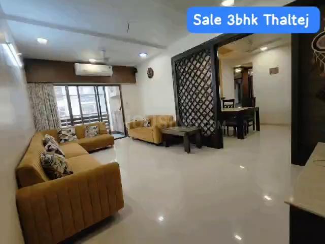 3 BHK Apartment in Thaltej for resale Ahmedabad. The reference number is 20025026