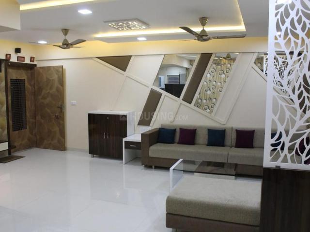 3 BHK Apartment in Thaltej for resale Ahmedabad. The reference number is 20608235