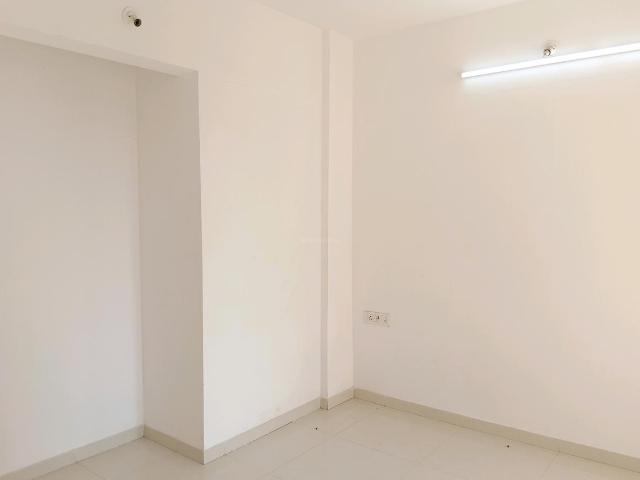 3 BHK Apartment in Thane West for rent Thane. The reference number is 19430781