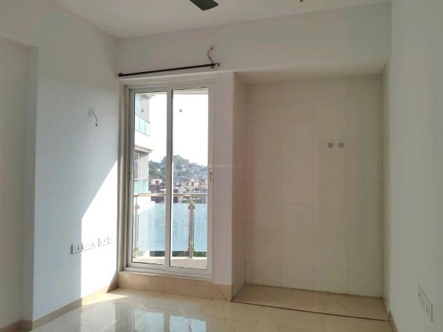 3 BHK Apartment in Thane West for rent Thane. The reference number is 19748100