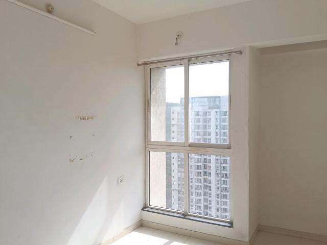 3 BHK Apartment in Thane West for rent Thane. The reference number is 20427423