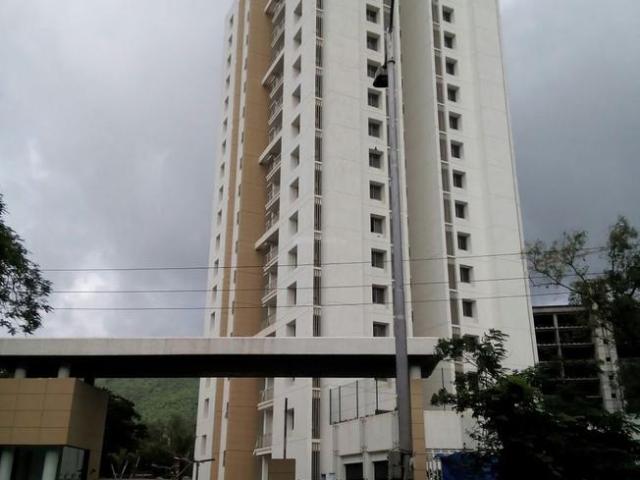 3 BHK Apartment in Thane West for resale Thane. The reference number is 14825122