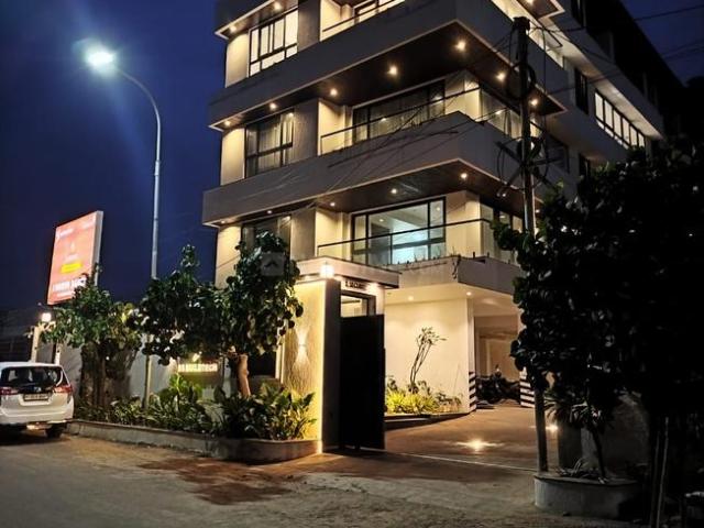 3 BHK Apartment in Thiruvanmiyur for resale Chennai. The reference number is 20454414