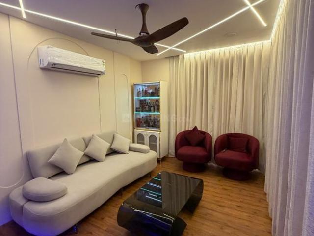 3 BHK Apartment in Tihar Village for resale New Delhi. The reference number is 17678375