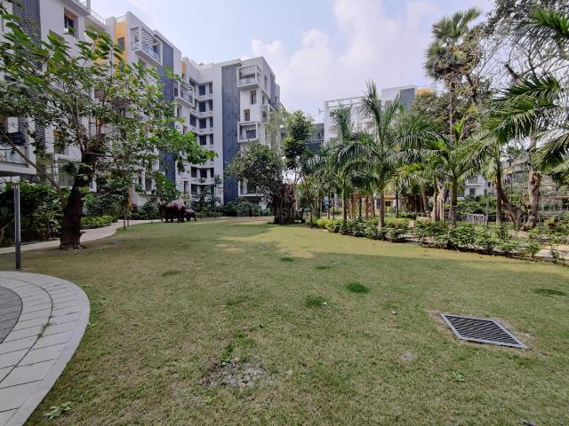 3 BHK Apartment in Tiljala for resale Kolkata. The reference number is 19226014