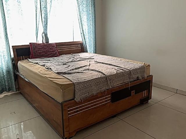 3 BHK Apartment in Tragad for rent Ahmedabad. The reference number is 18750699