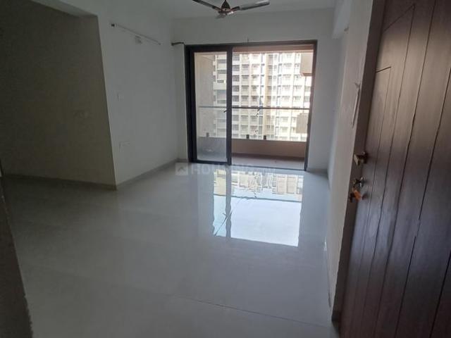 3 BHK Apartment in Tragad for rent Ahmedabad. The reference number is 19102860