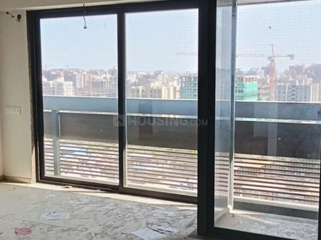 3 BHK Apartment in Tragad for rent Ahmedabad. The reference number is 19780633