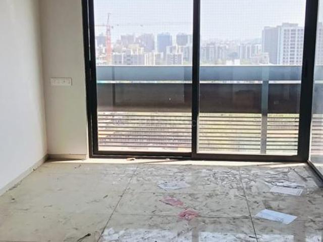 3 BHK Apartment in Tragad for rent Ahmedabad. The reference number is 19938377