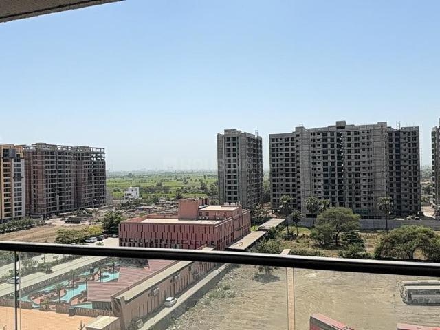 3 BHK Apartment in Udhna for rent Surat. The reference number is 17061635