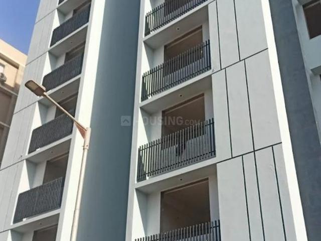3 BHK Apartment in Ujala Circle for rent Ahmedabad. The reference number is 19229366