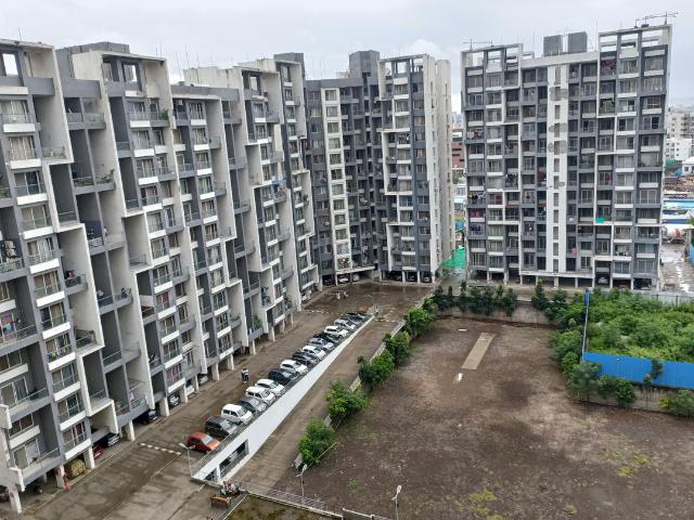 3 BHK Apartment in Upper Kharadi for resale Pune. The reference number is 20341231