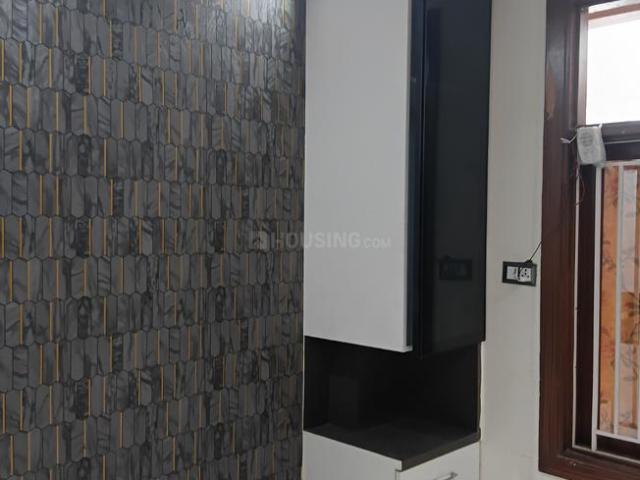 3 BHK Apartment in Uttam Nagar for rent New Delhi. The reference number is 20791989