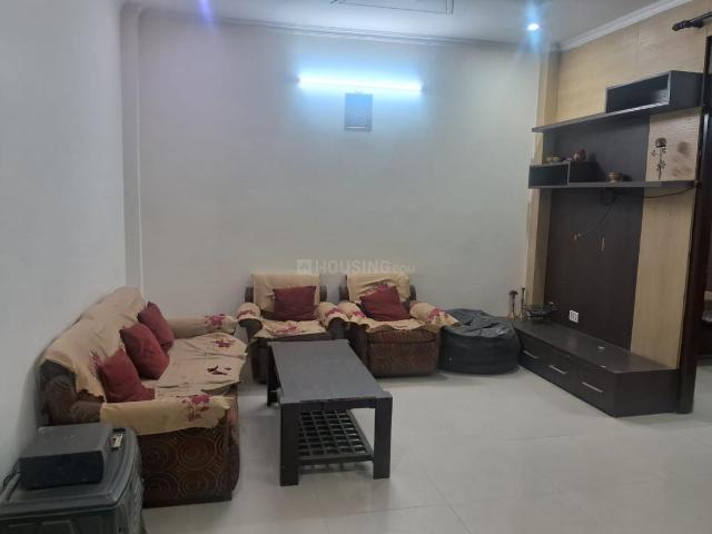 3 BHK Apartment in Uttam Nagar for resale New Delhi. The reference number is 18476939