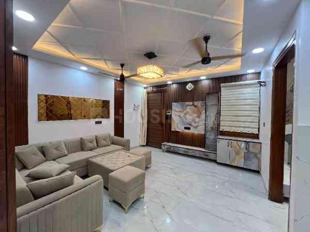 3 BHK Apartment in Uttam Nagar for resale New Delhi. The reference number is 19856929