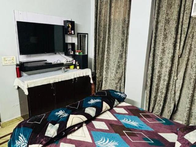 3 BHK Apartment in Uttam Nagar for resale New Delhi. The reference number is 19332308