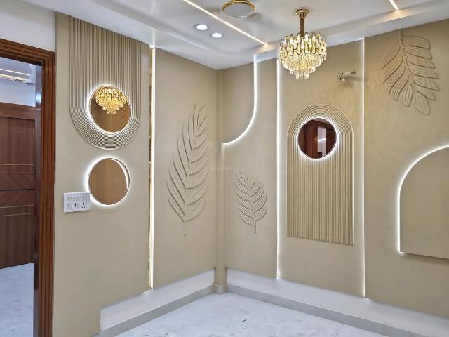 3 BHK Apartment in Uttam Nagar for resale New Delhi. The reference number is 20447003