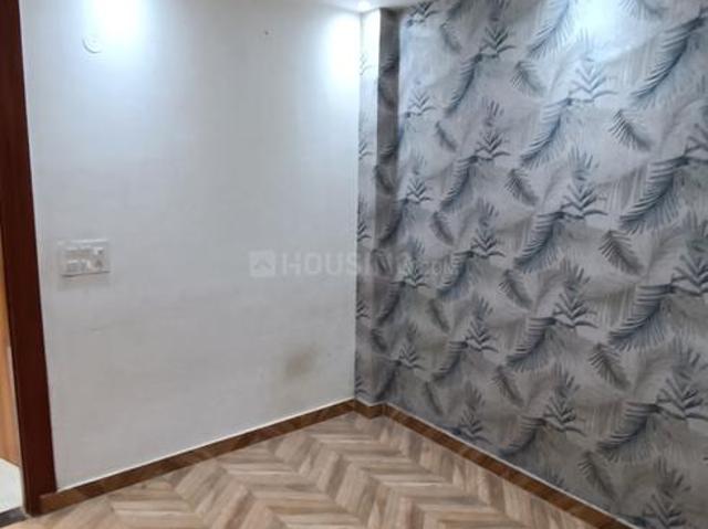 3 BHK Apartment in Uttam Nagar for resale New Delhi. The reference number is 20510852
