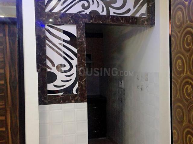 3 BHK Apartment in Uttam Nagar for resale New Delhi. The reference number is 20772035