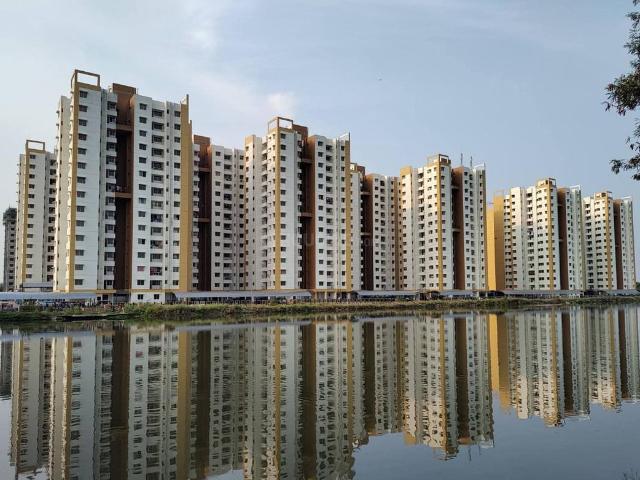 3 BHK Apartment in Uttarpara for resale Hooghly. The reference number is 19414636
