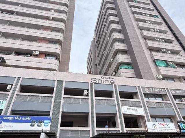 3 BHK Apartment in Vavol for resale Gandhinagar. The reference number is 20663596