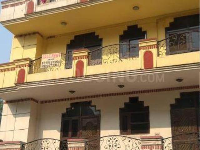 3 BHK Apartment in Vaishali for rent Ghaziabad. The reference number is 5876821
