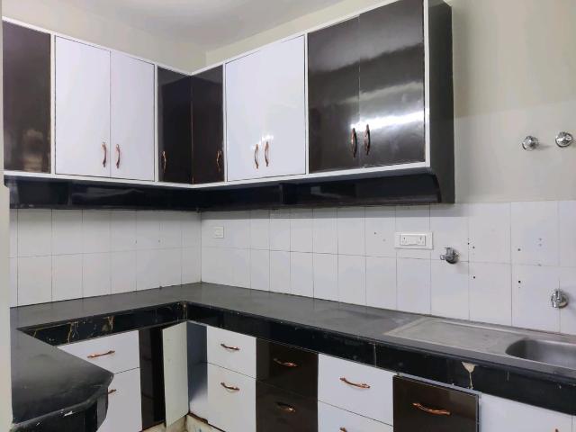 3 BHK Apartment in Vaishali for resale Ghaziabad. The reference number is 16610457