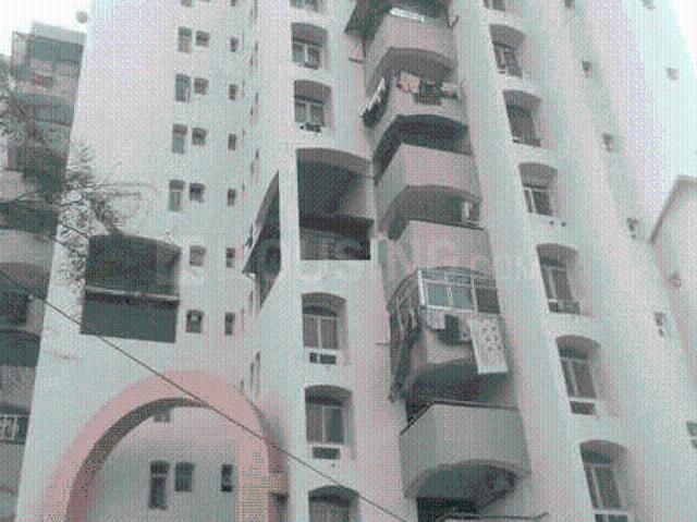 3 BHK Apartment in Vaishali for resale Ghaziabad. The reference number is 19657568