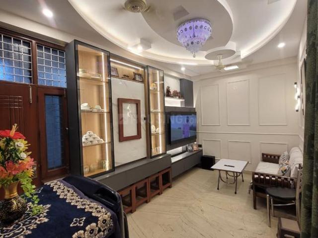3 BHK Apartment in Vaishali for resale Ghaziabad. The reference number is 19880518