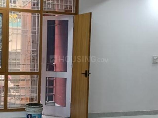 3 BHK Apartment in Vaishali for resale Ghaziabad. The reference number is 19379664