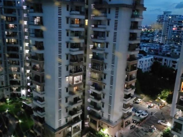 3 BHK Apartment in Vaishali for resale Ghaziabad. The reference number is 20235540