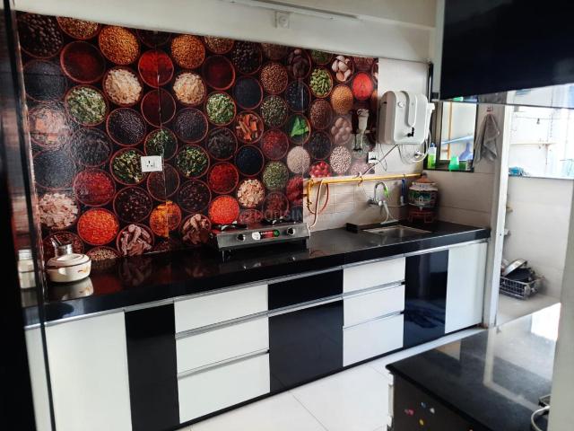 3 BHK Apartment in Vaishno Devi Circle for rent Ahmedabad. The reference number is 11192649