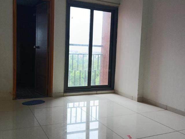 3 BHK Apartment in Vaishno Devi Circle for rent Ahmedabad. The reference number is 17695875