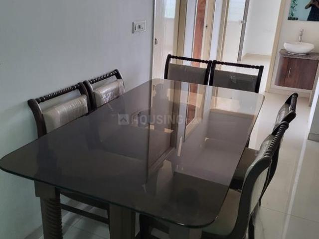 3 BHK Apartment in Vaishno Devi Circle for rent Ahmedabad. The reference number is 18772313