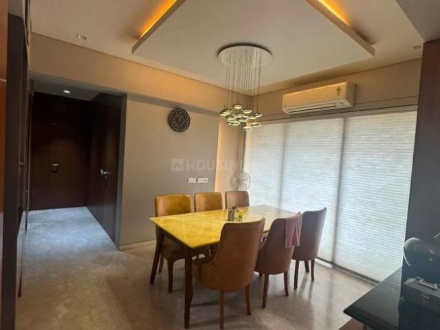 3 BHK Apartment in Vaishno Devi Circle for rent Ahmedabad. The reference number is 19403945