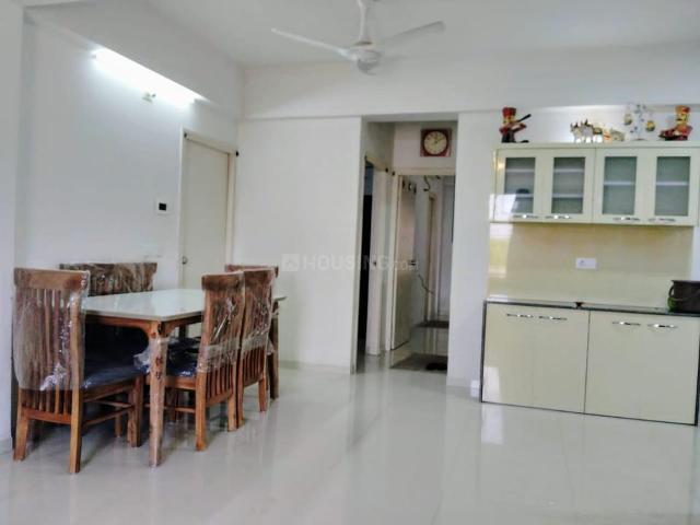 3 BHK Apartment in Vaishno Devi Circle for rent Ahmedabad. The reference number is 19502101