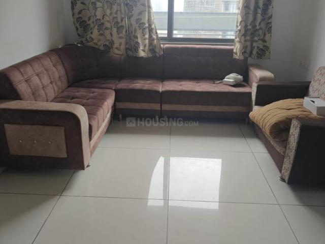 3 BHK Apartment in Vaishno Devi Circle for rent Ahmedabad. The reference number is 19659666